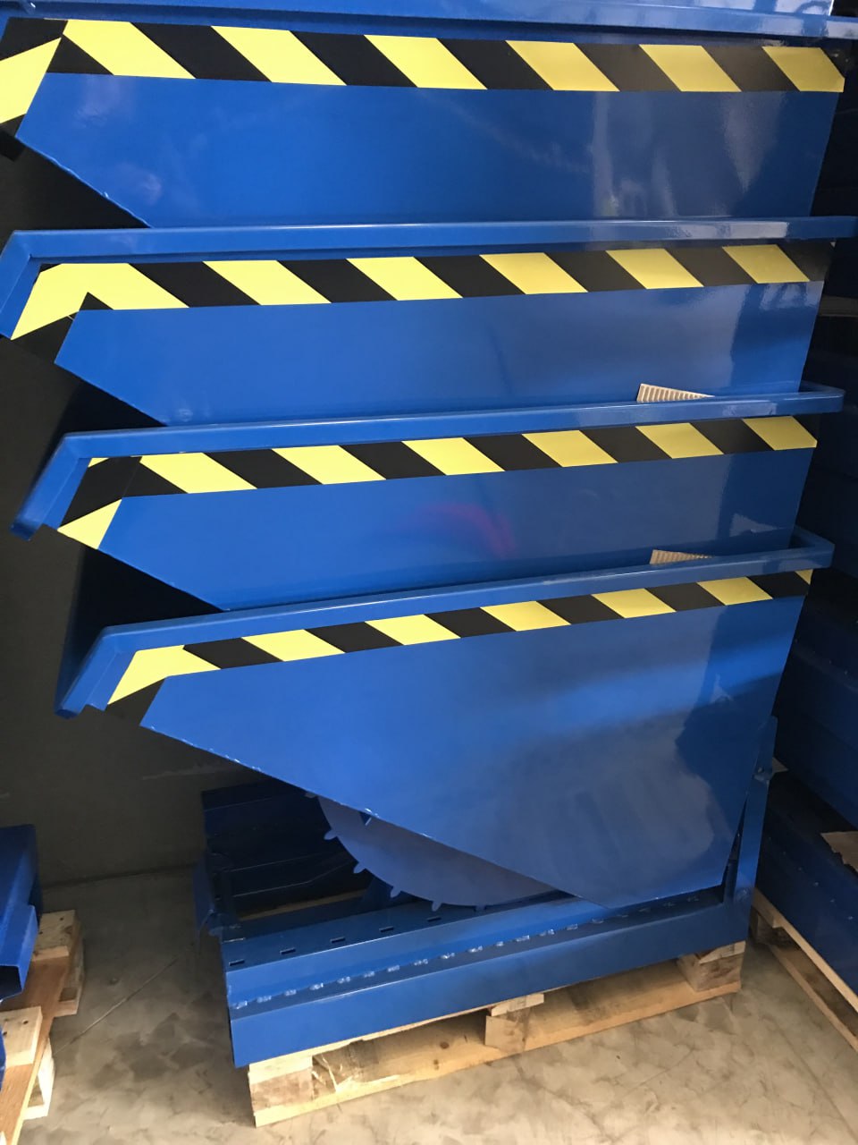 Kippbehälter für Gabelstapler - 300 L AMC ECO